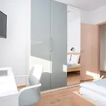 Mustamaee Next To Shops & Cinema - Free Parking *