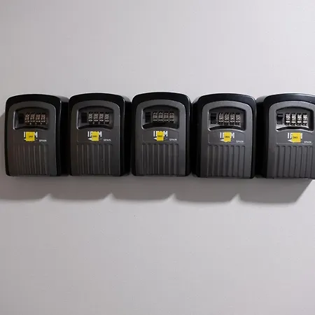 アパート Spacious Mustamaee - Free Parking