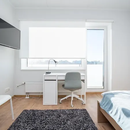 Spacious Mustamaee - Free Parking アパート