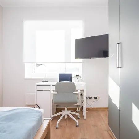 Apartment Spacious Mustamaee - Free Parking Tallinn
