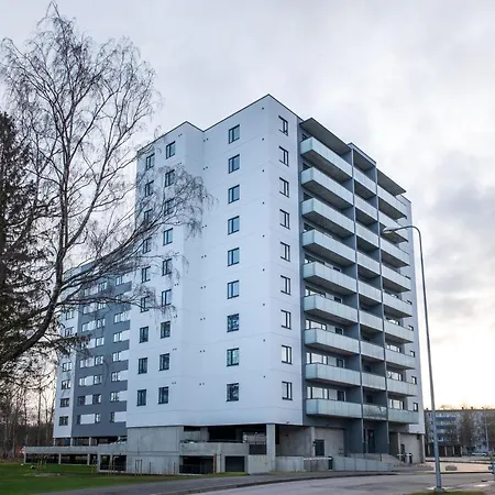 Mustamaee Next To Shops & Cinema - Free Parking Апартаменты