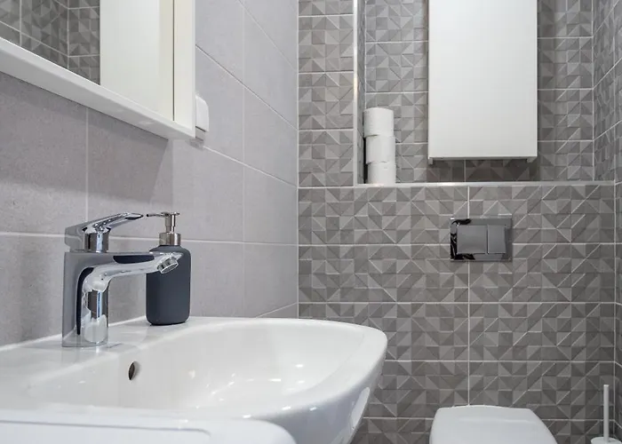 Spacious Mustamaee - Free Parking Таллин