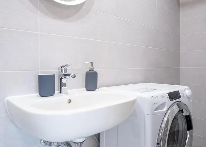 Spacious Mustamaee - Free Parking Таллин