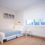 Mustamaee Next To Shops & Cinema - Free Parking Apartment *